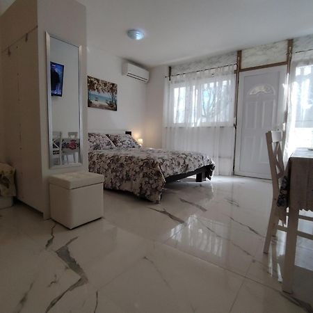 Studio-Apartman Ella Porec Luaran gambar