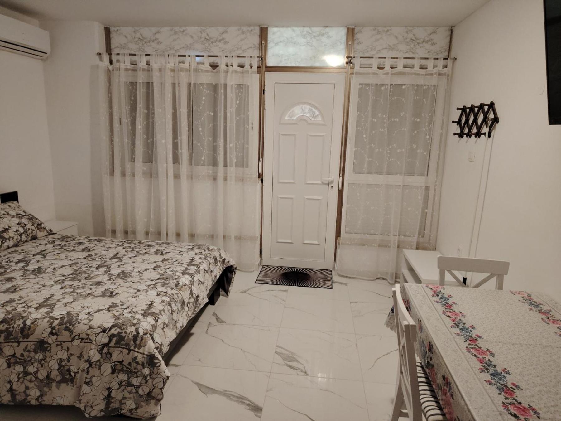 Studio-Apartman Ella Porec Luaran gambar